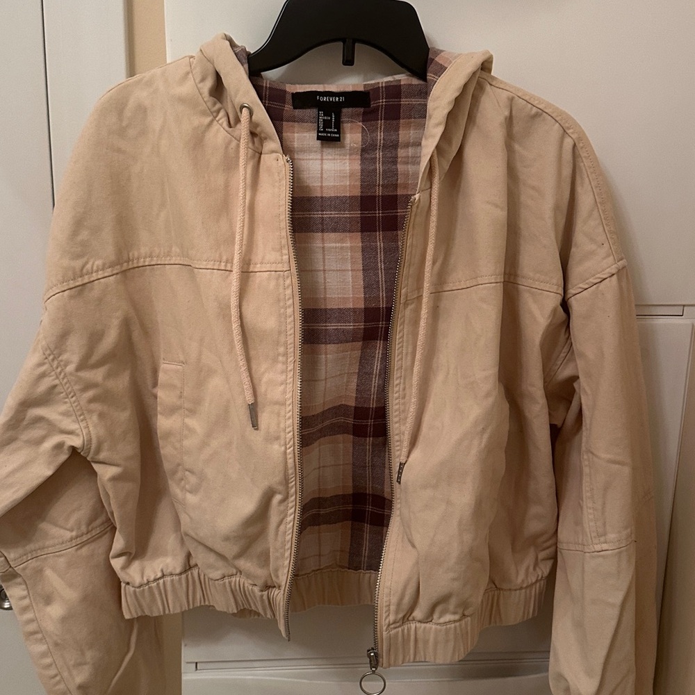 Forever 21 Beige Cropped Hooded Jacket Plaid Lining Size L - Picture 6 of 6